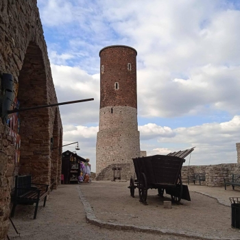 557944785_1270257514902033_1598722071527496536_n