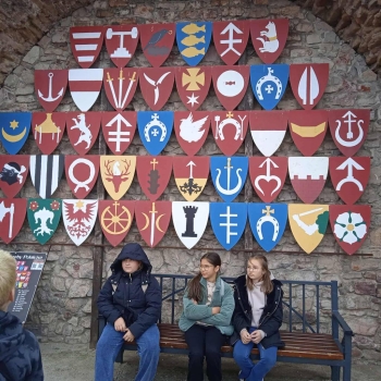 558664963_1270257884901996_3195355454851869944_n