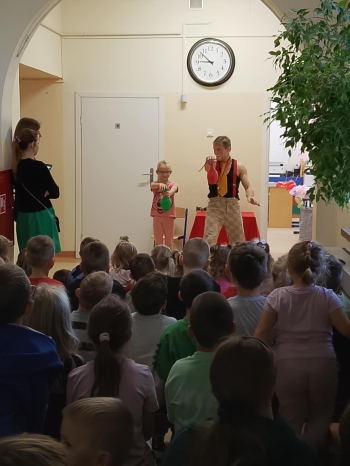 577164797_1298748678719583_4659128394201480892_n