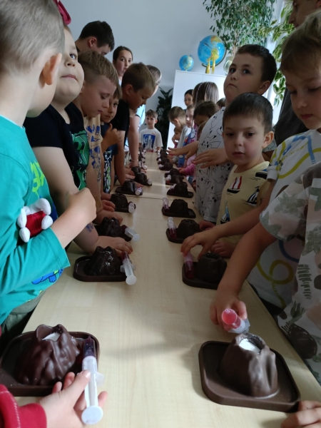 Warsztaty poświęcone tematyce dinozaurów