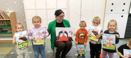 „Świąt książką malowany” 